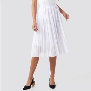 midi pleated skirt
